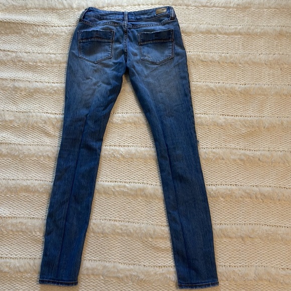 RSQ distressed jeans women’s - Picture 8 of 16